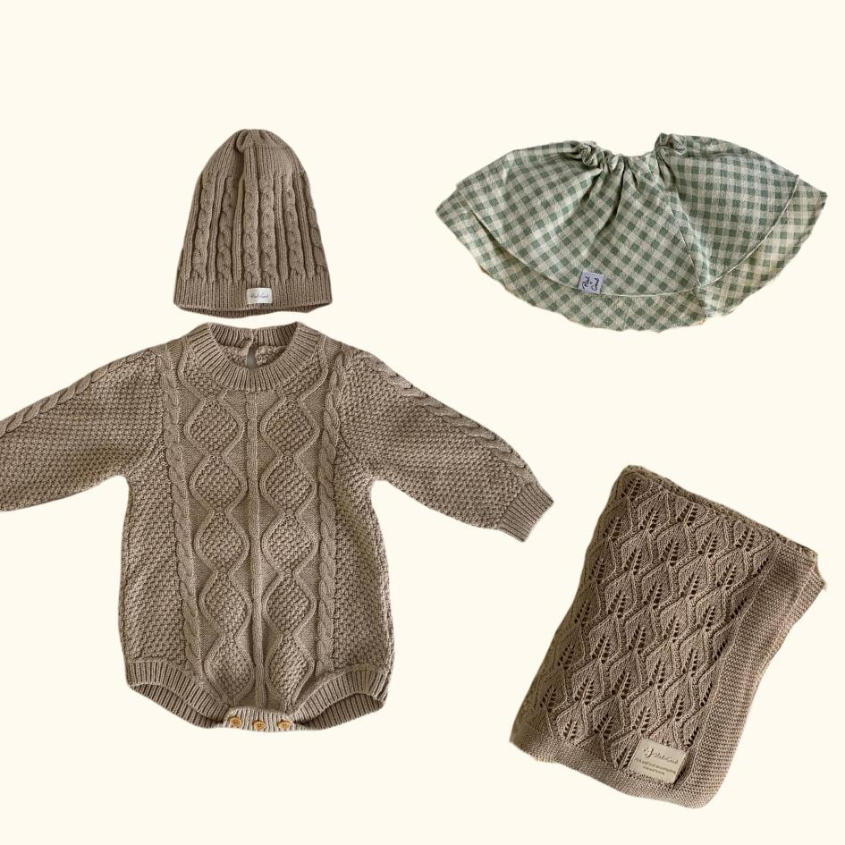 [Gift Set] Cotton Knit Romper & Blanket & Gaze RollingBib set