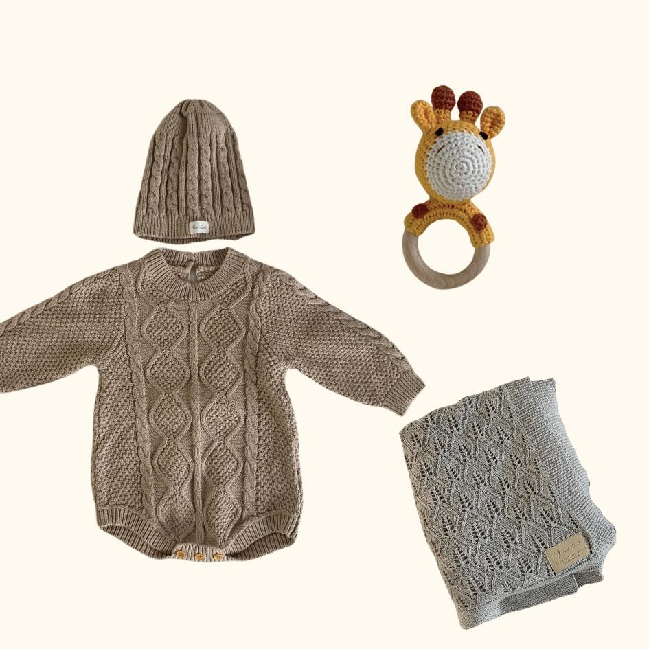[Gift Set] Cotton Knit Romper & Blanket & Toy set