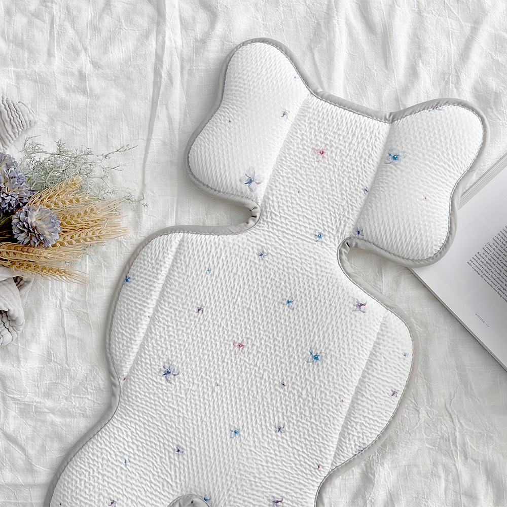 Classic Air_ Floating blooms