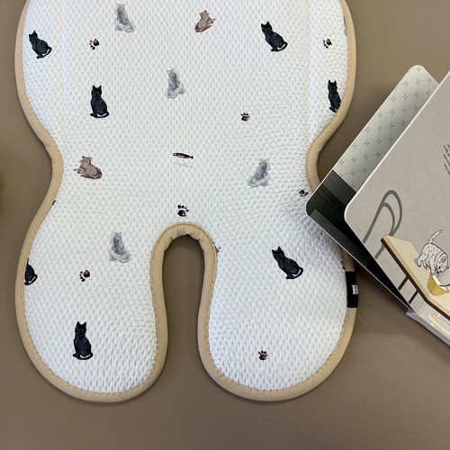 Classic Air_ Cranky cats