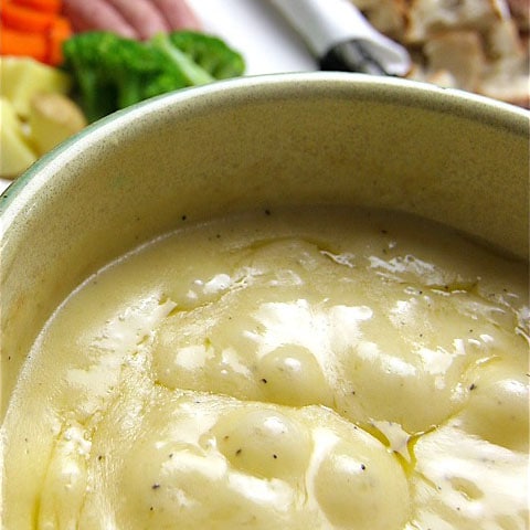 ひとりでもOK！コンテチーズのミニフォンデュ（2人分）