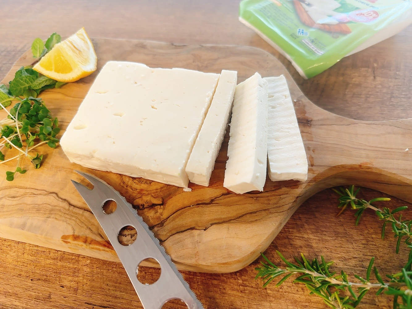 フェタ減塩タイプ（150g）