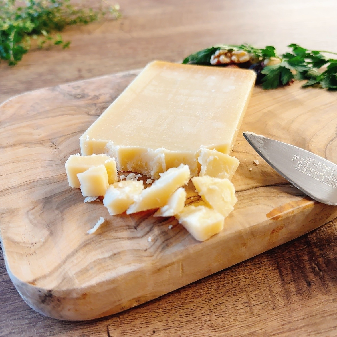 パルミジャーノ・レッジャーノ24ヶ月熟成（100g/200g） | セミハード