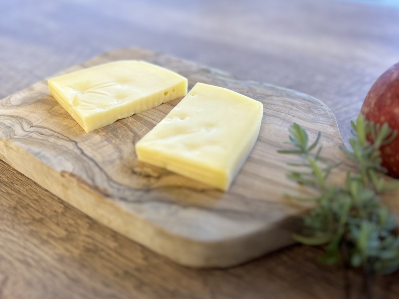 ヤールスバーグ（100g）