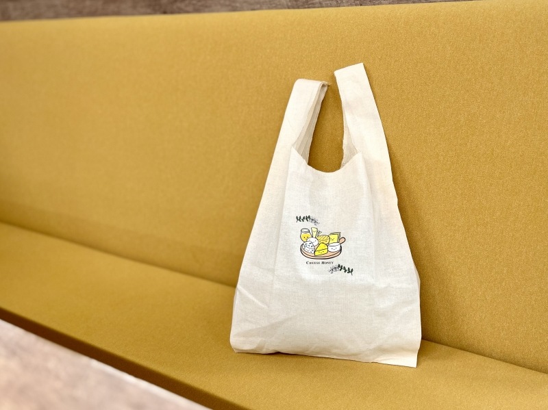 チーズハニーマルシェバッグ