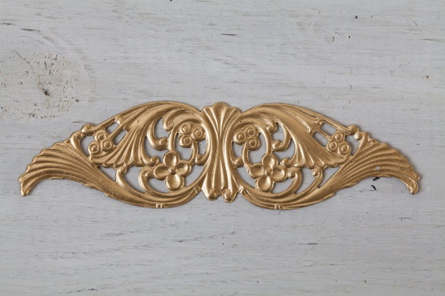 CM-176 Large Wing Filigree