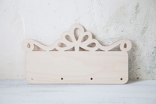 WD-571 Large scroll top w/ hang holes