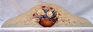 DIS-38 Floral Basket Door Crown