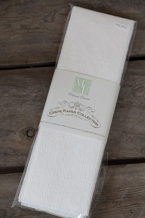 Z-P42 Crepe Paper White & Cream