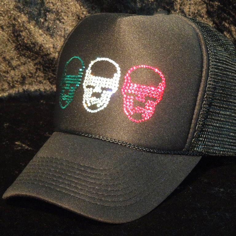 Three Skull��Italy Color Swarovski cap