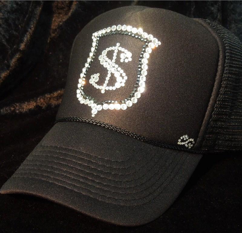 Money emblem Swarovski black cap