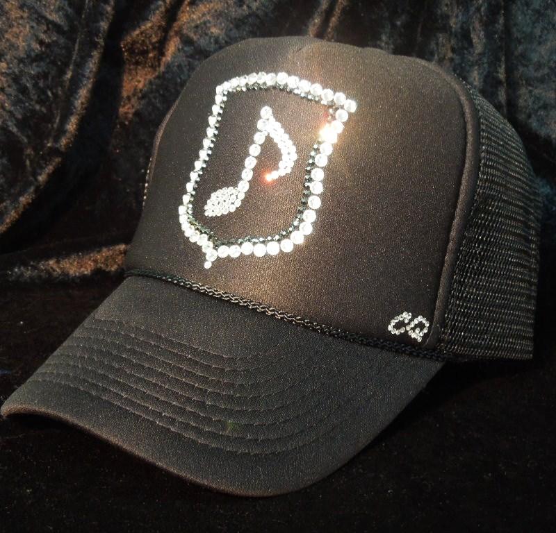 Melody emblem Swarovski black cap