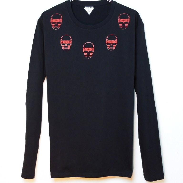 Five Skull Necklace Long T-shirt black �� red