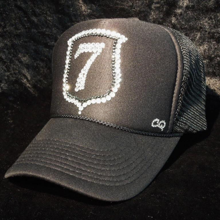 Emblem Seven Swarovski cap black