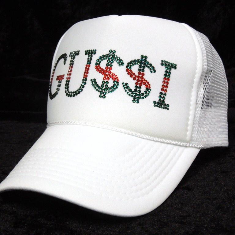 GU$$I Swarovski cap white