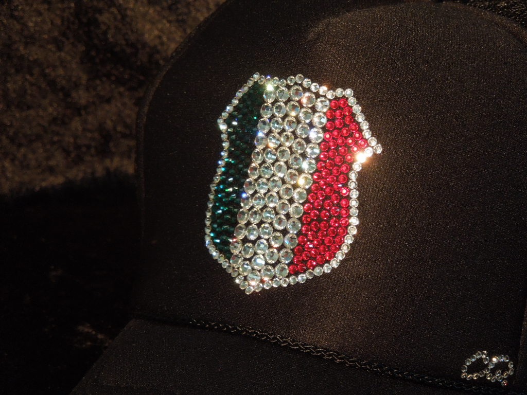 emblem Swarovski��Italy style cap Black