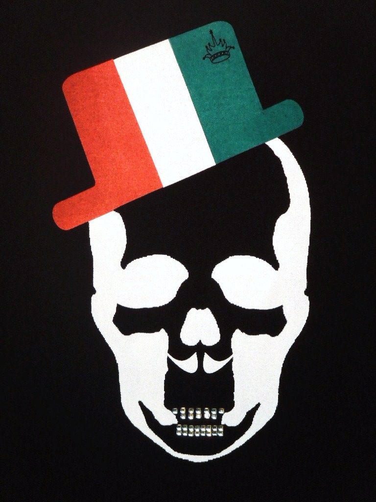 Skull Hat Italy color Swarovski Long T-shirt Black