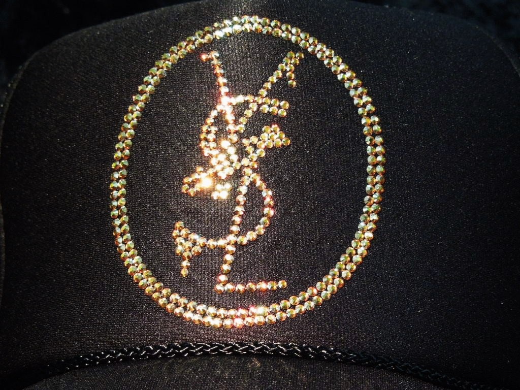 Emblem crash melt Swarovski cap Black��Gold