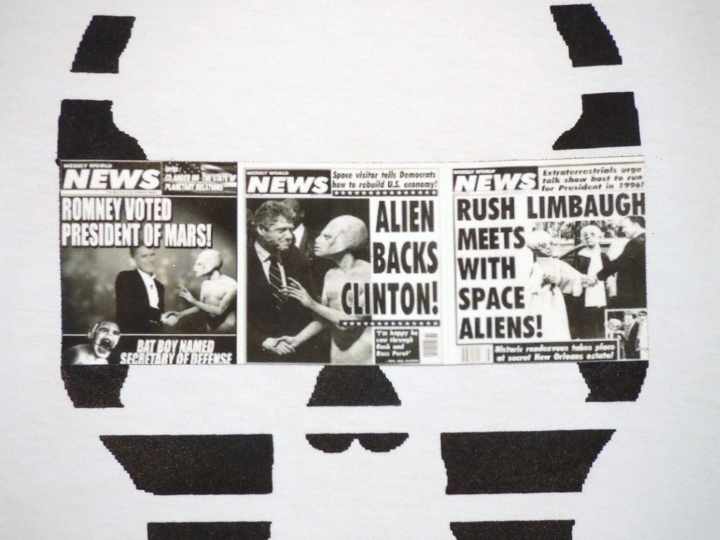 Skull news paper T-shirt white
