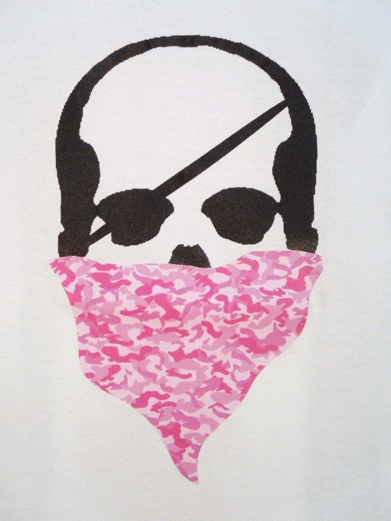 Skull pink camouflage bandana white