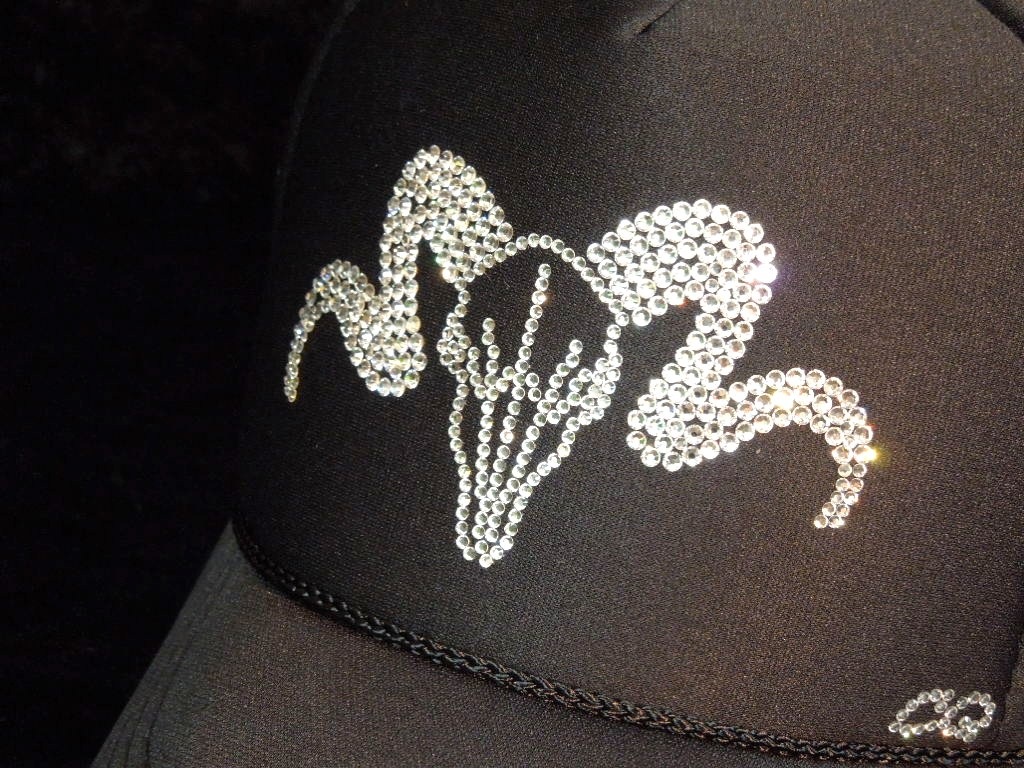 Skull Sheep Swarovski cap black