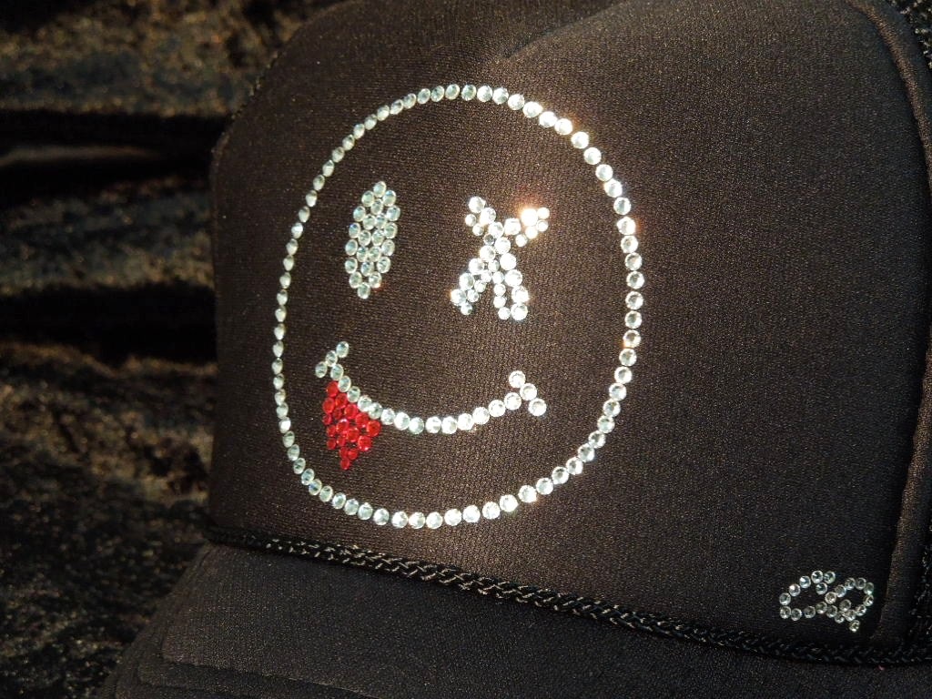 Killer Smiley Swarovski cap Black