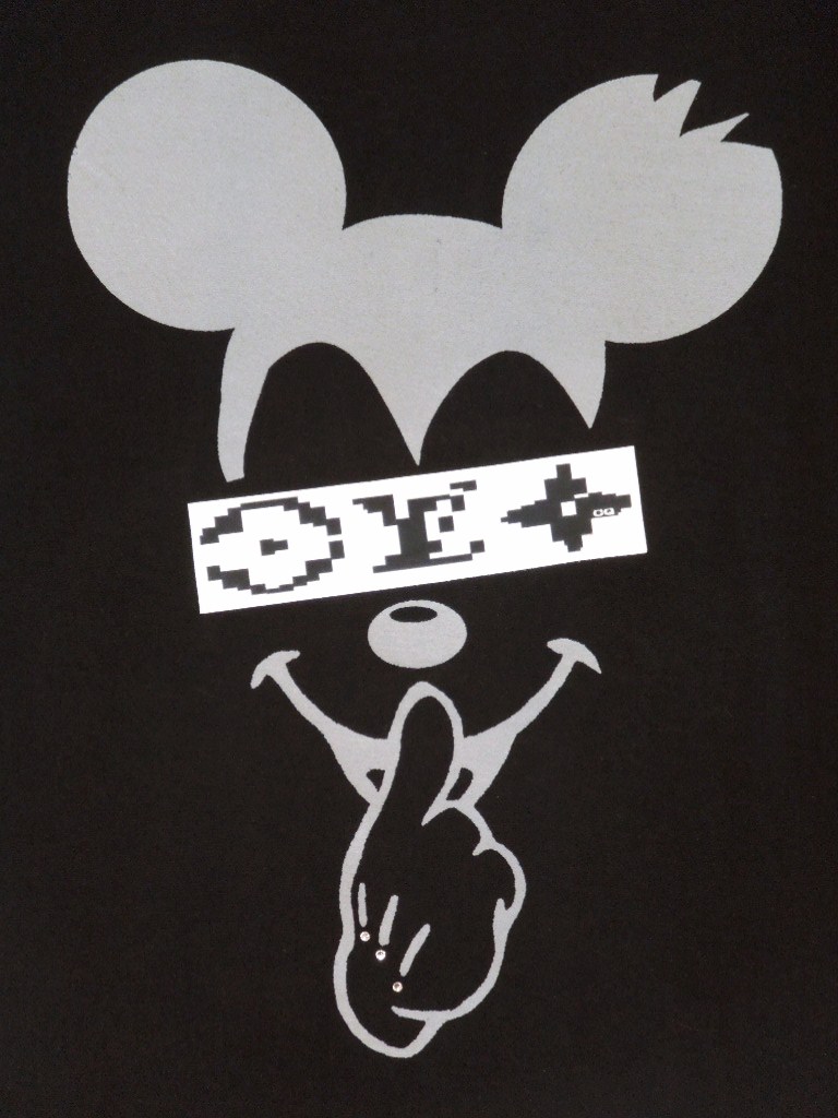 Secret mouse Mosaic Parody 3 Emblem Swarovski Long T-shirt Black