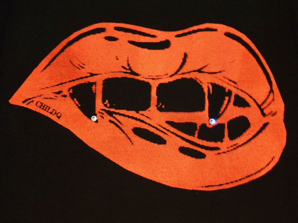 Lip Killer Swarovski Long T Shirt Black