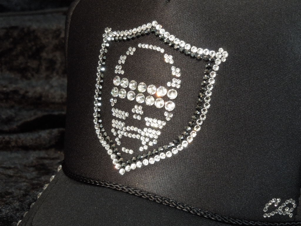 Skull Emblem Swarovski Full Custom Cap Black