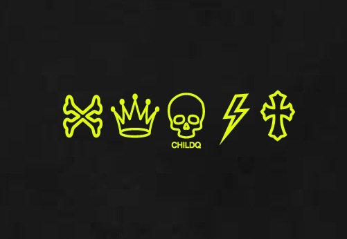 CHILDQ five emblem Hoodie Black