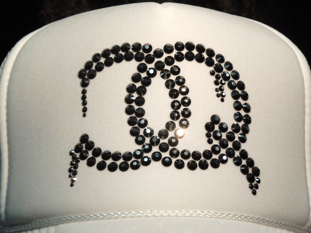 CQ cross Swarovski cap white