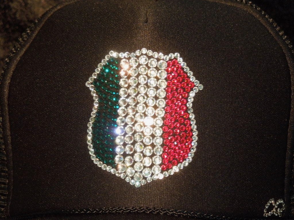 emblem Swarovski��Italy style cap Black