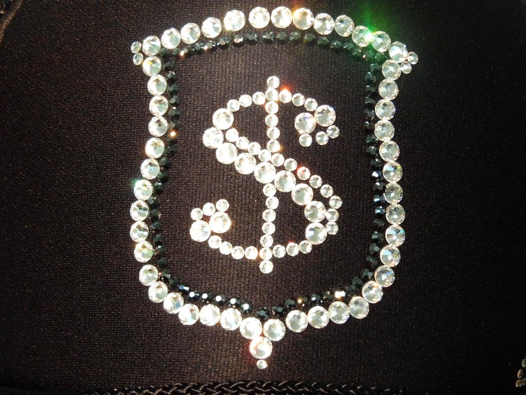 Money emblem Swarovski black cap