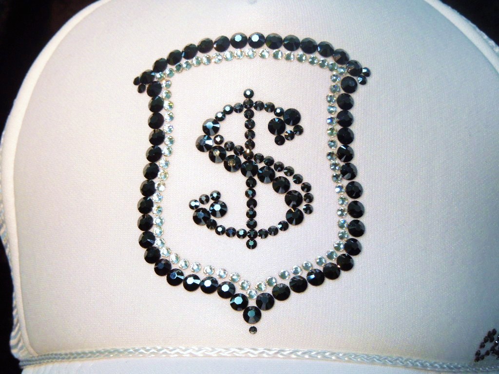 Money emblem Swarovski white cap