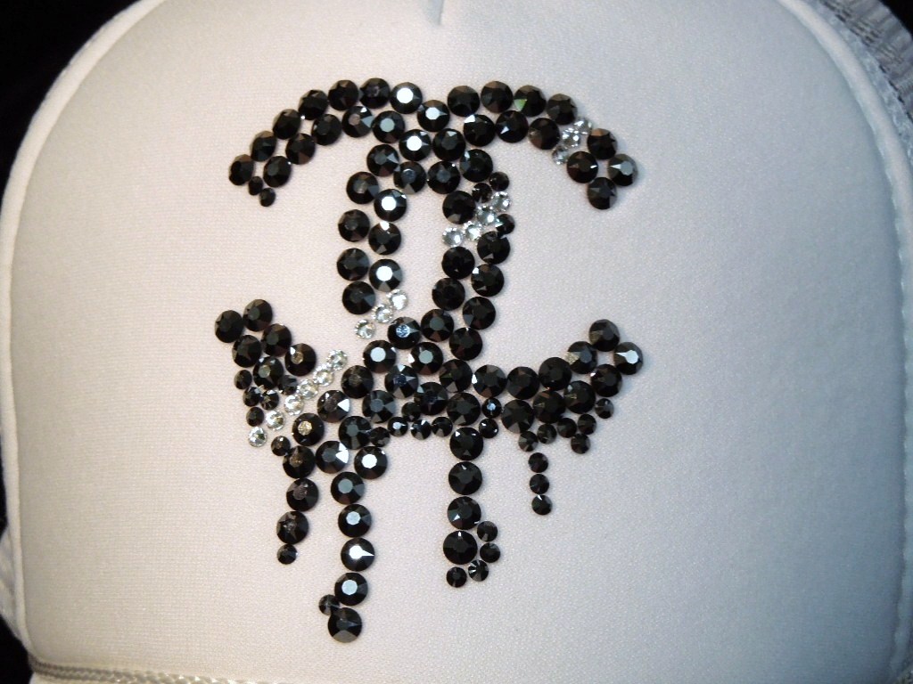 Parody Melting Swarovski cap white