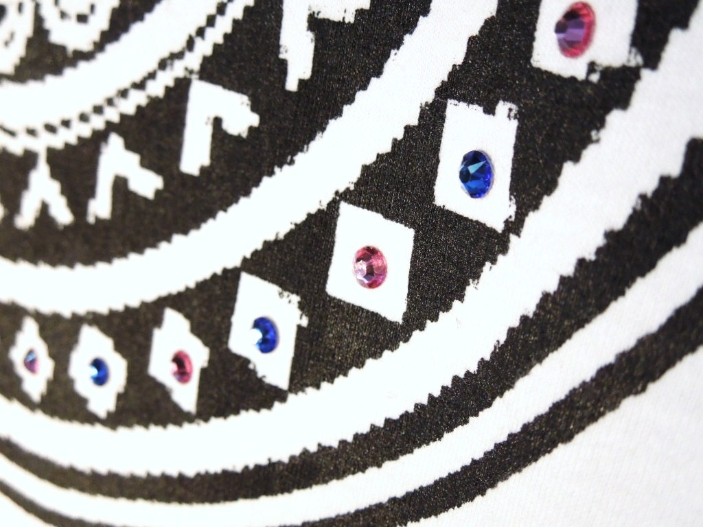 Samoa pattern Swarovski Long T-shirt White