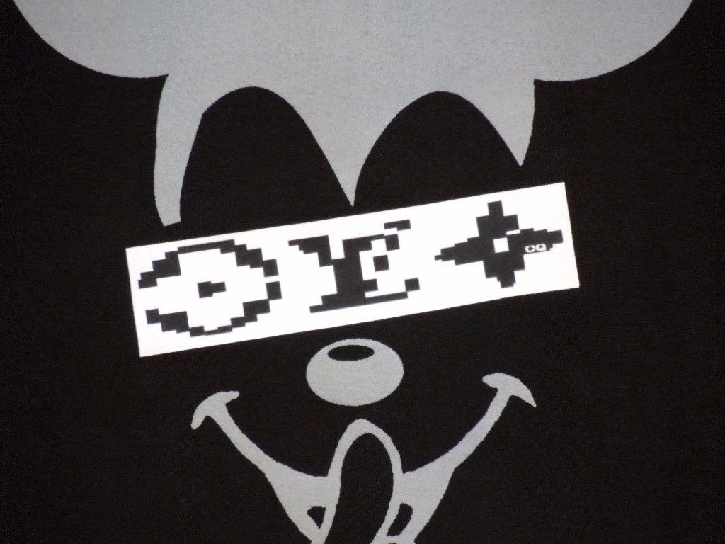 Secret mouse Mosaic Parody 3 Emblem Swarovski Long T-shirt Black