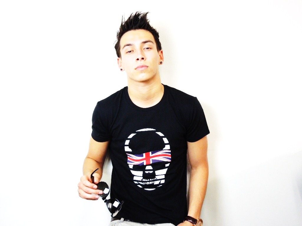 ������ ��˥��󥸥�å� T����� / Black