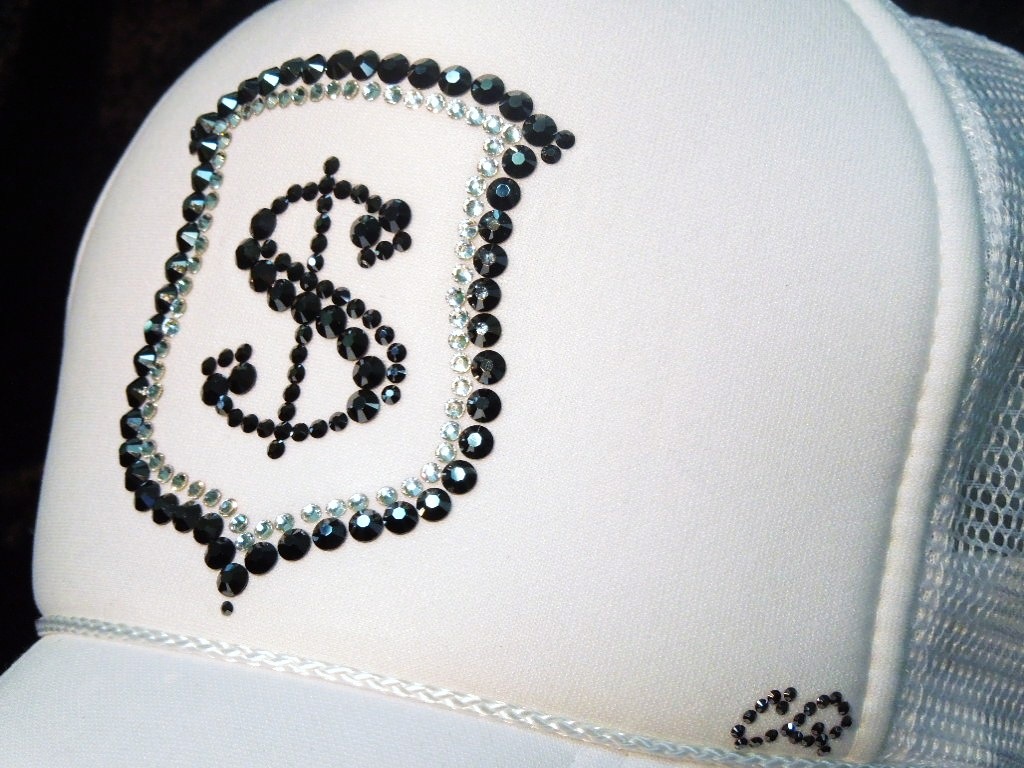 Money emblem Swarovski white cap