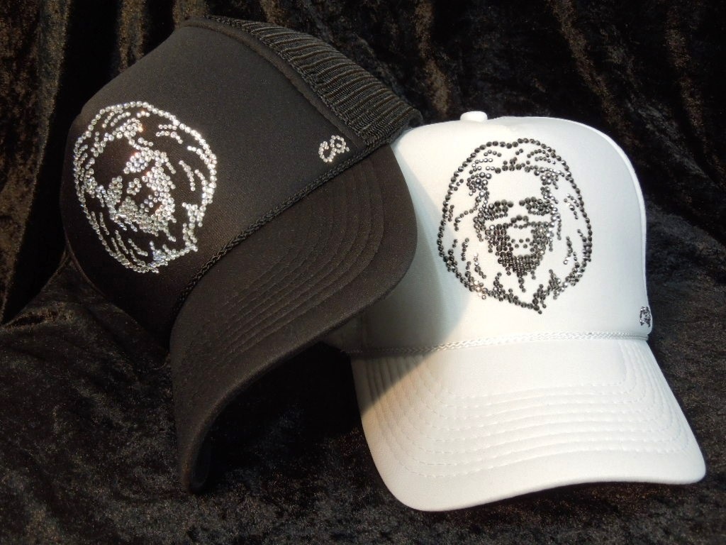 Skull Lion Swarovski cap black