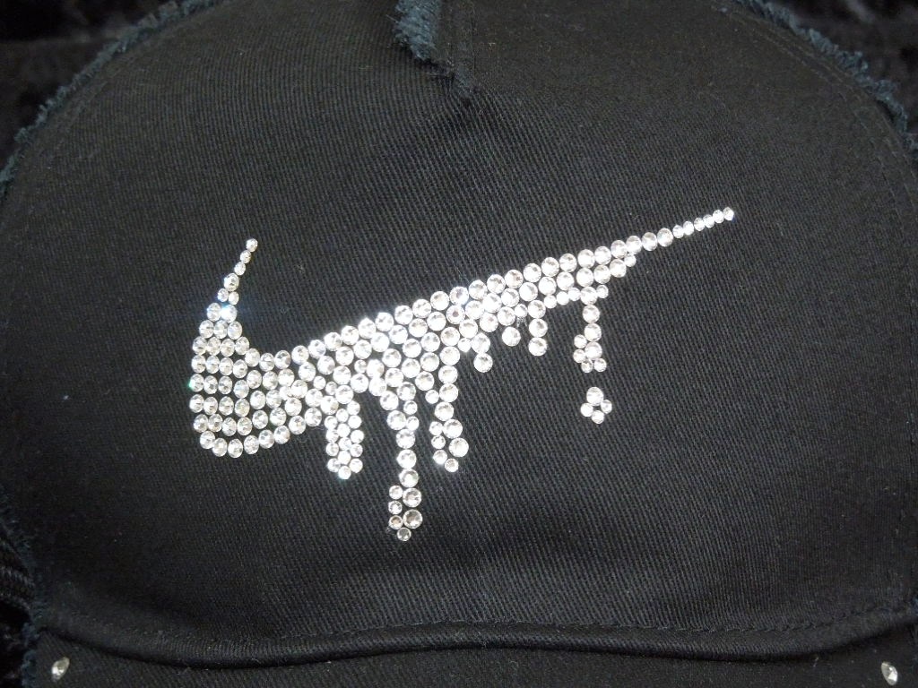Parody Melt Mark Swarovski Damage full custom cap ��lack