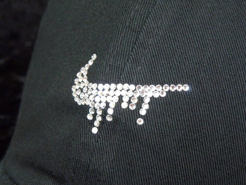 Parody Melt Mark Swarovski Cotton Low Cap Black