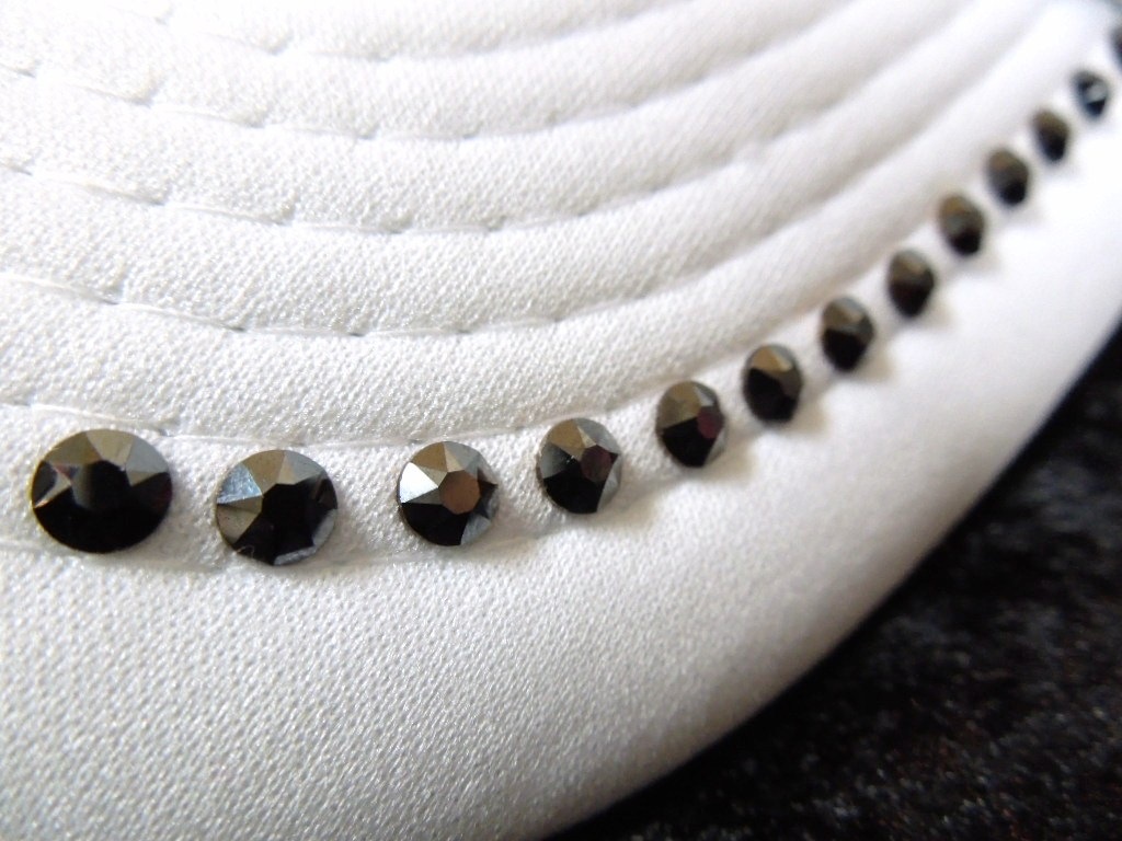 Parody Melting Swarovski Full Custom Cap White