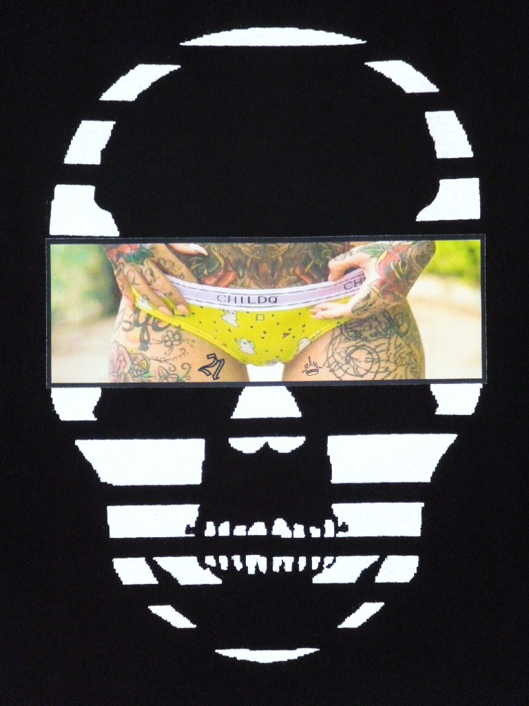 Skull Tattoo Girl NO.21 Long T-shirt��Black