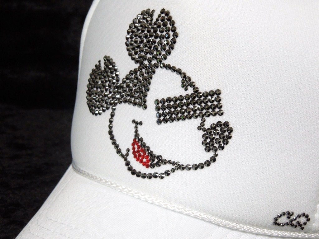 Secret mouse Swarovski cap white
