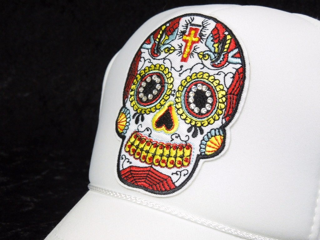 �ɽ� White skull Swarovski cap white