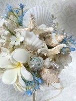 プルメリア入り　貝のブーケ
