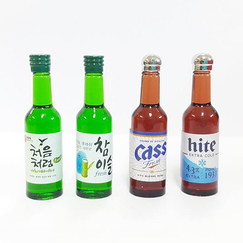 【ミニチュア】中国酒・韓国酒　陶器製　3本セット　レア 韓国酒 2 本 セット《 王酒》700ml25度《天地》3年貯蔵 43度