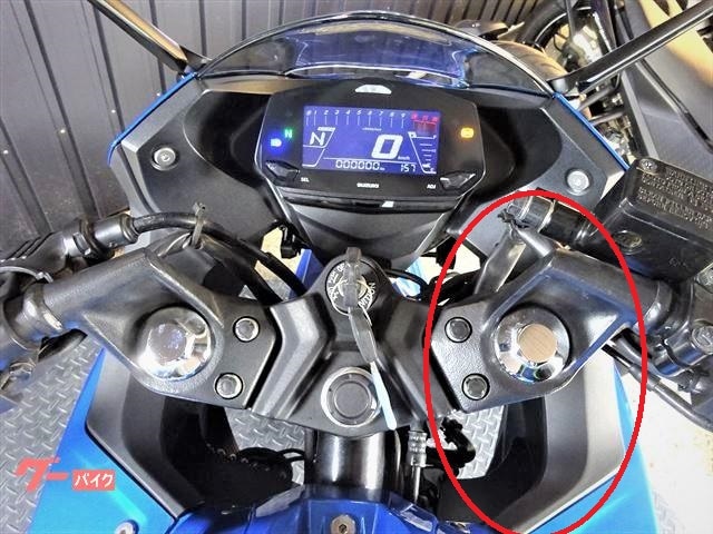 送料無料　SUZUKI ジクサー250　ヘッドライト 純正品　左側ウィンカー付き SUZUKI 純正 ジクサーSF250 右 ヘッドライトインナーカウル #94433