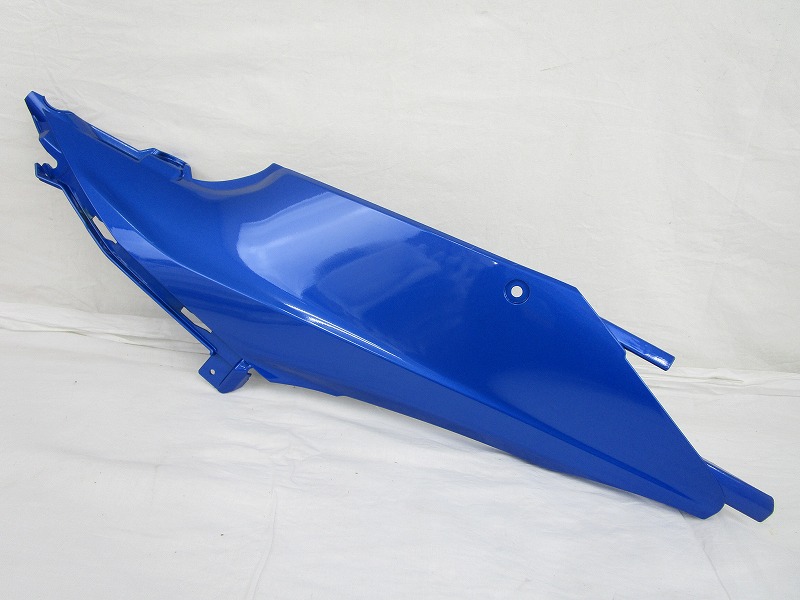 パーツ ggqsf SUZUKI 純正 ジクサーSF250 右フレームフロントカバー[ブルー] #47121